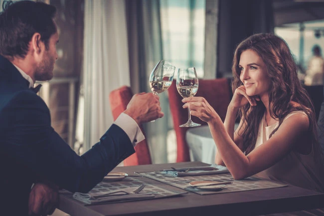 Auf Dates lernen Sie andere Singles kennen und lieben!